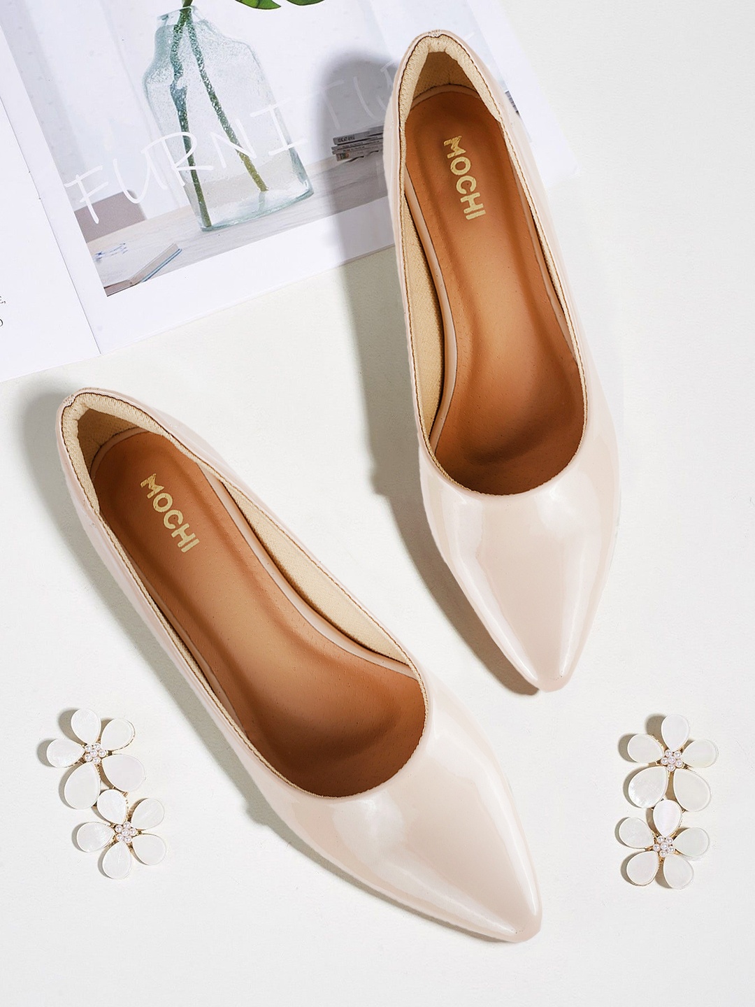 

Mochi Women Beige Solid Pumps