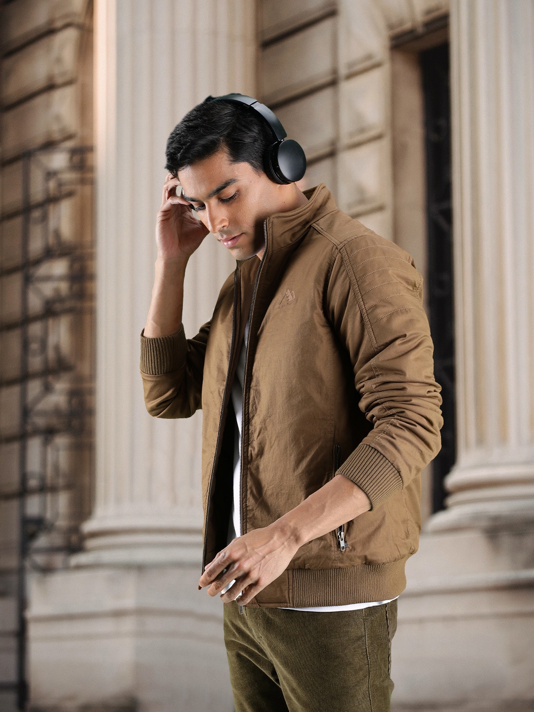 

The Roadster Lifestyle Co Men Brown Solid Bomber Jacket