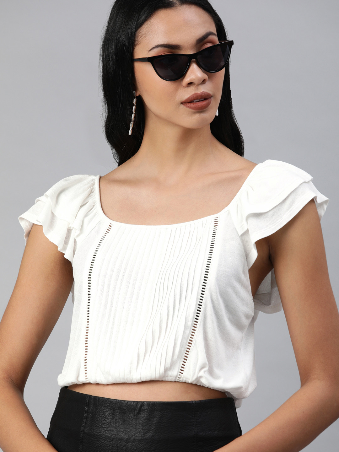 

FOREVER 21 Women White Solid Cropped Blouson Top With Pleated Detail
