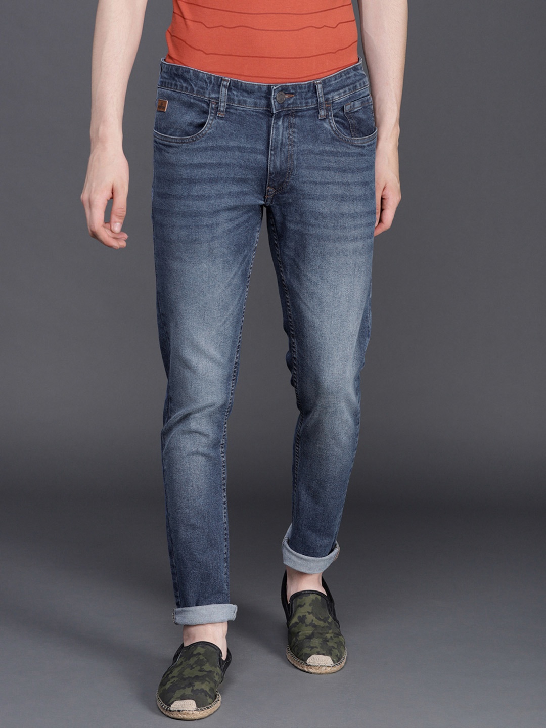 

WROGN Men Blue Slim Fit Mid-Rise Clean Look Stretchable Jeans