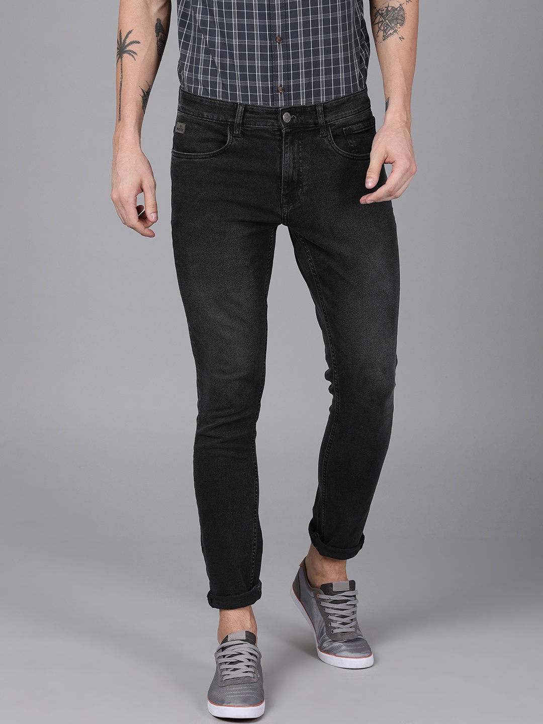 

WROGN Men Black Slim Fit Mid-Rise Clean Look Stretchable Jeans
