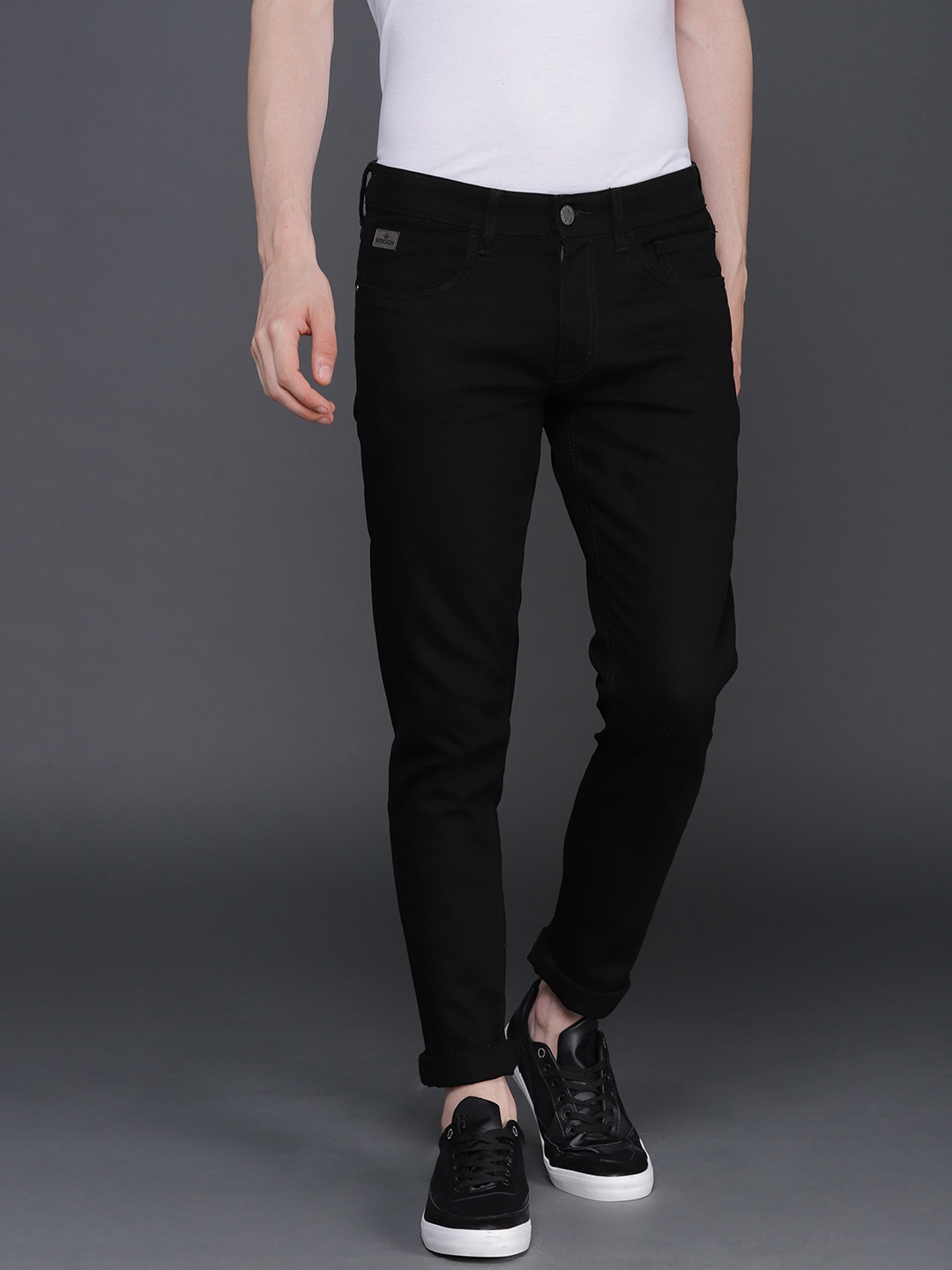 

WROGN Men Black Slim Fit Mid-Rise Clean Look Stretchable Jeans