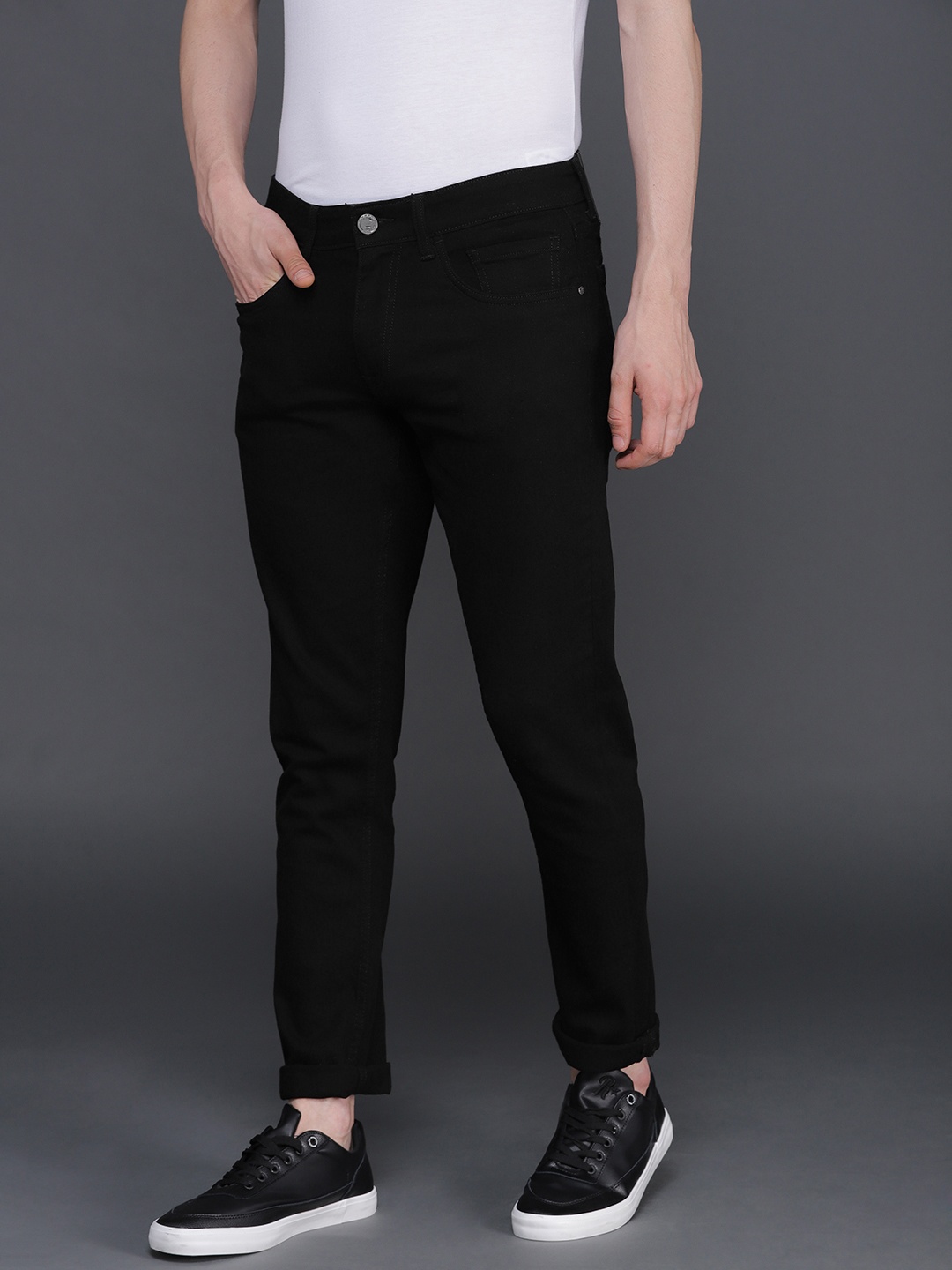 

WROGN Men Black Slim Fit Mid-Rise Clean Look Stretchable Jeans