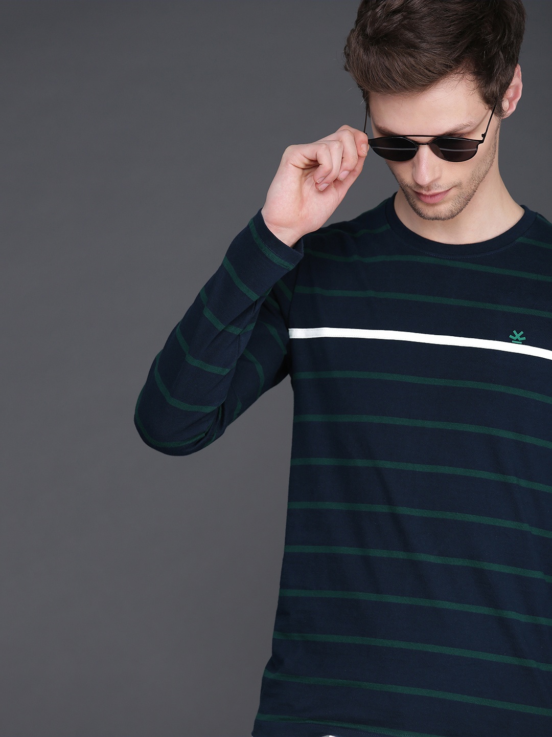 

WROGN Men Navy Blue Green Striped Round Neck Pure Cotton T-shirt