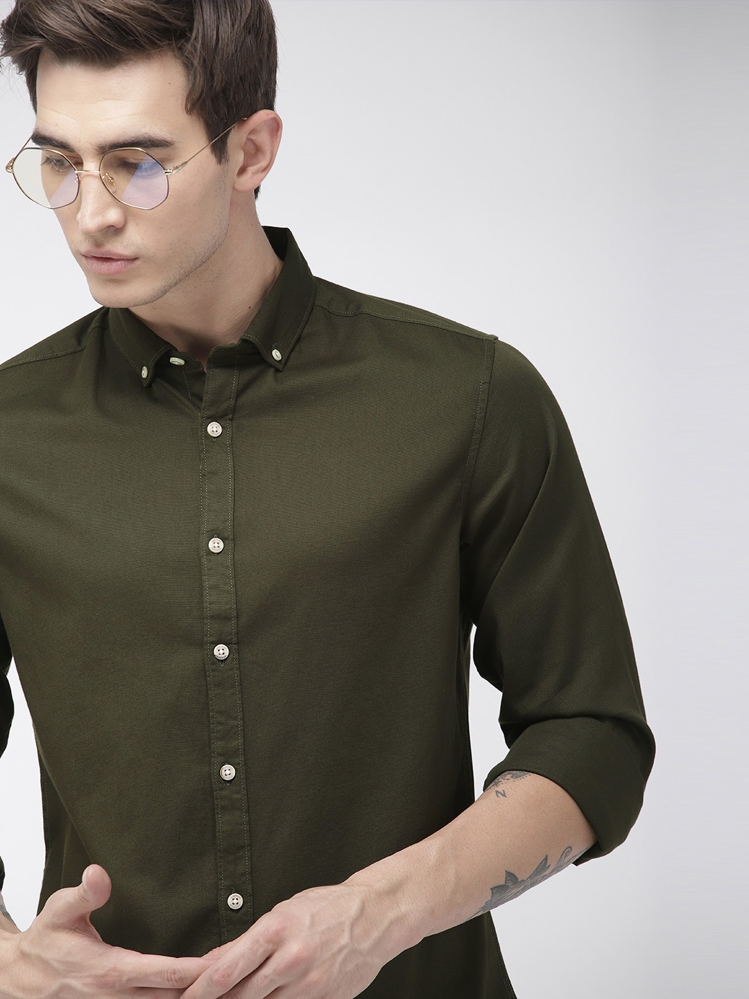 

Harvard Men Olive Green Regular Fit Solid Casual Shirt