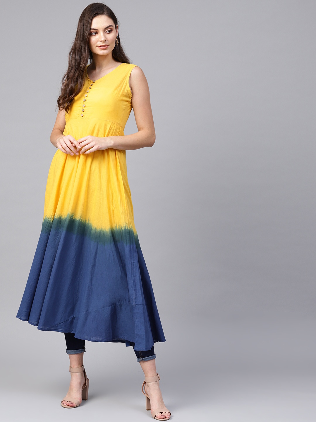 

SASSAFRAS Women Yellow & Navy Blue Ombre Dyed Anarkali Kurta