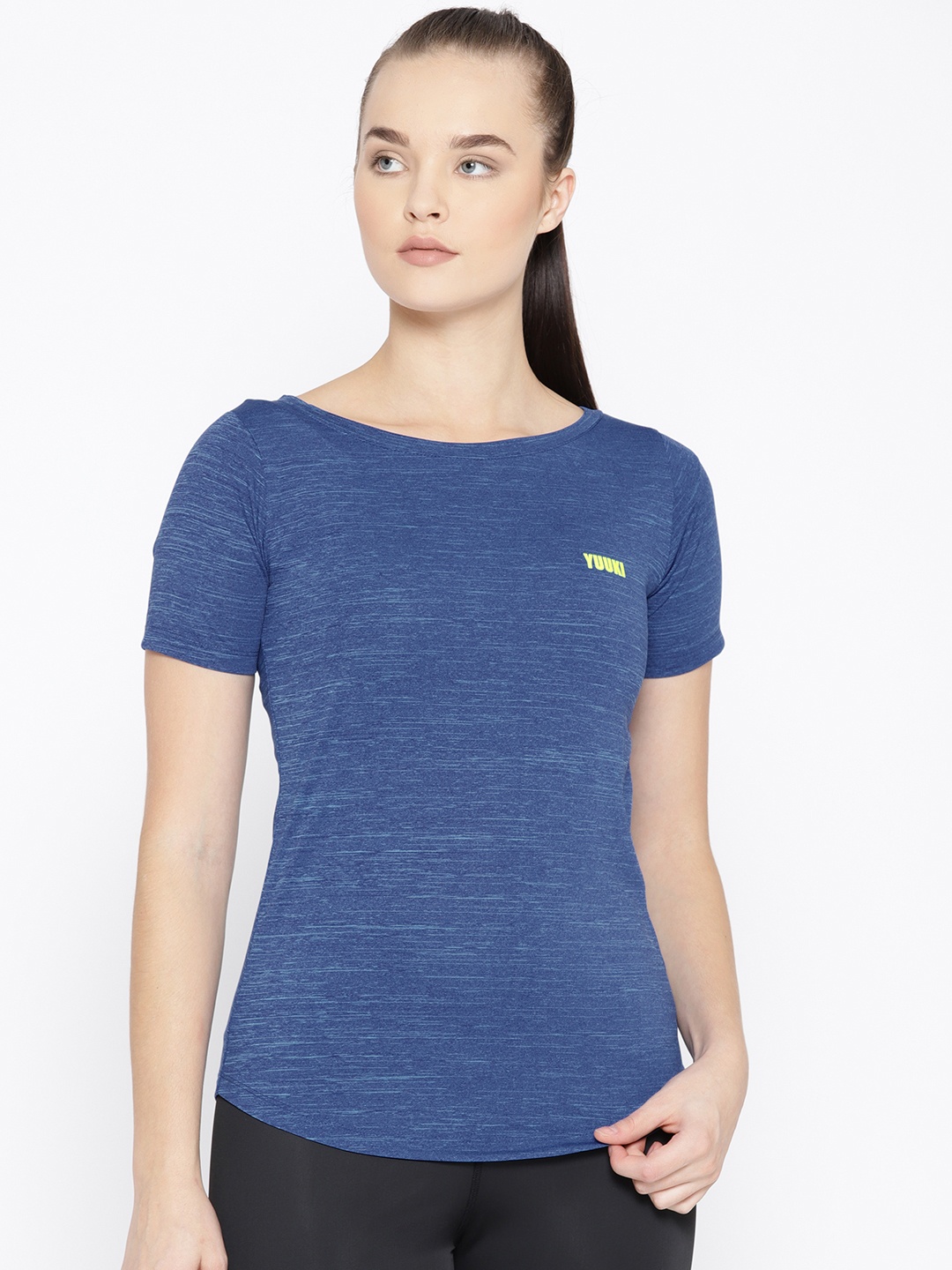 

Yuuki Women Blue Solid Boat Neck T-shirt