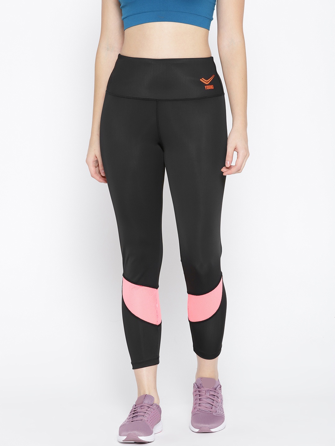 

Yuuki Women Black Solid Cropped Running Tights