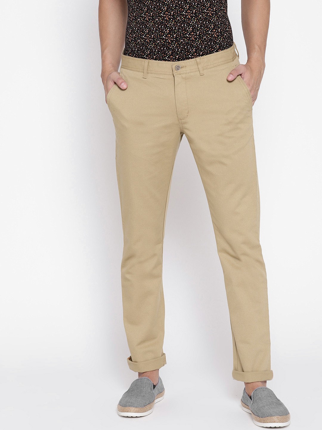

Blackberrys Men Khaki Sharp Regular Fit Self Design Trousers