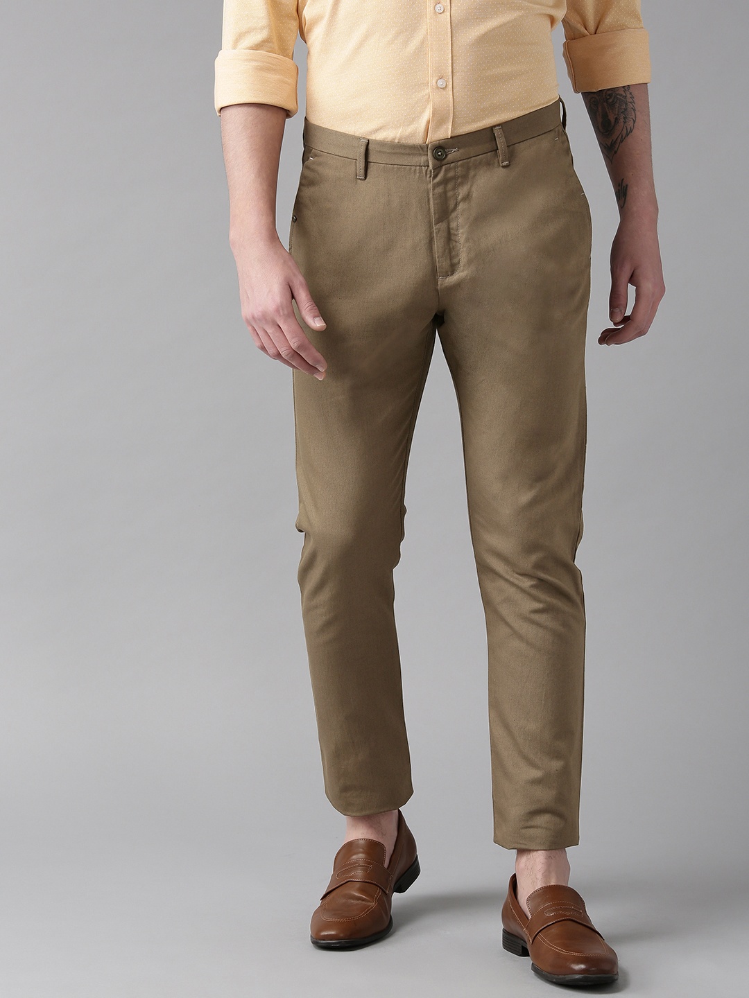 

Blackberrys Men Olive Green Slim Fit Solid Regular Trousers
