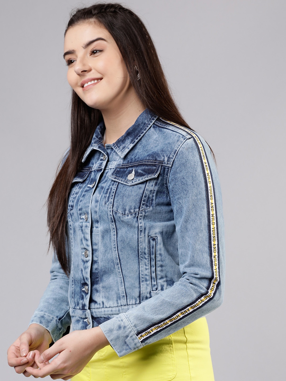 

Tokyo Talkies Women Blue Solid Denim Jacket