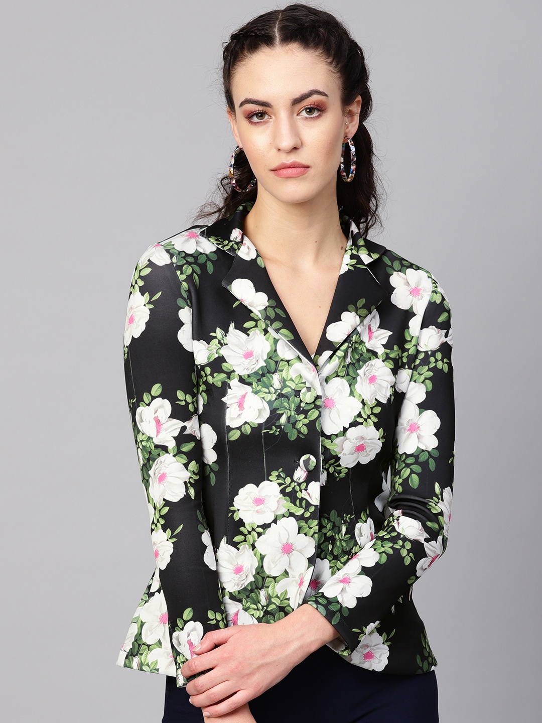 

Vemante Women Black & White Single-Breasted Printed Casual Blazer