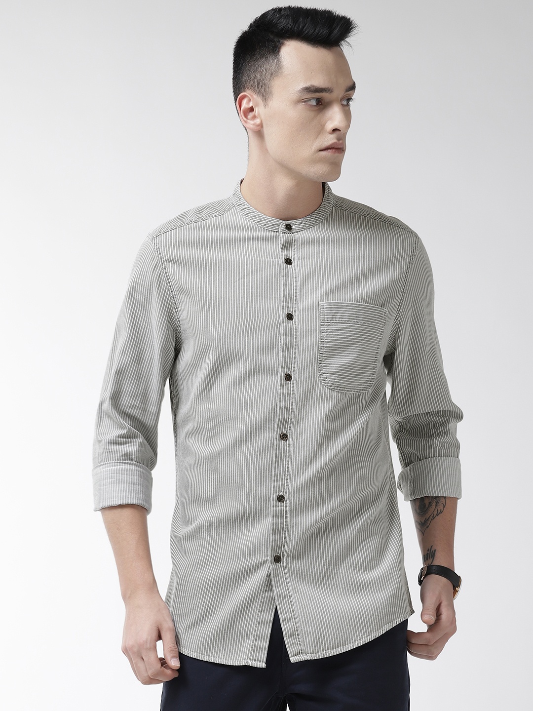 

Marks & Spencer Men Grey & White Denim Indigo Dyed Slim Fit Striped Casual Shirt