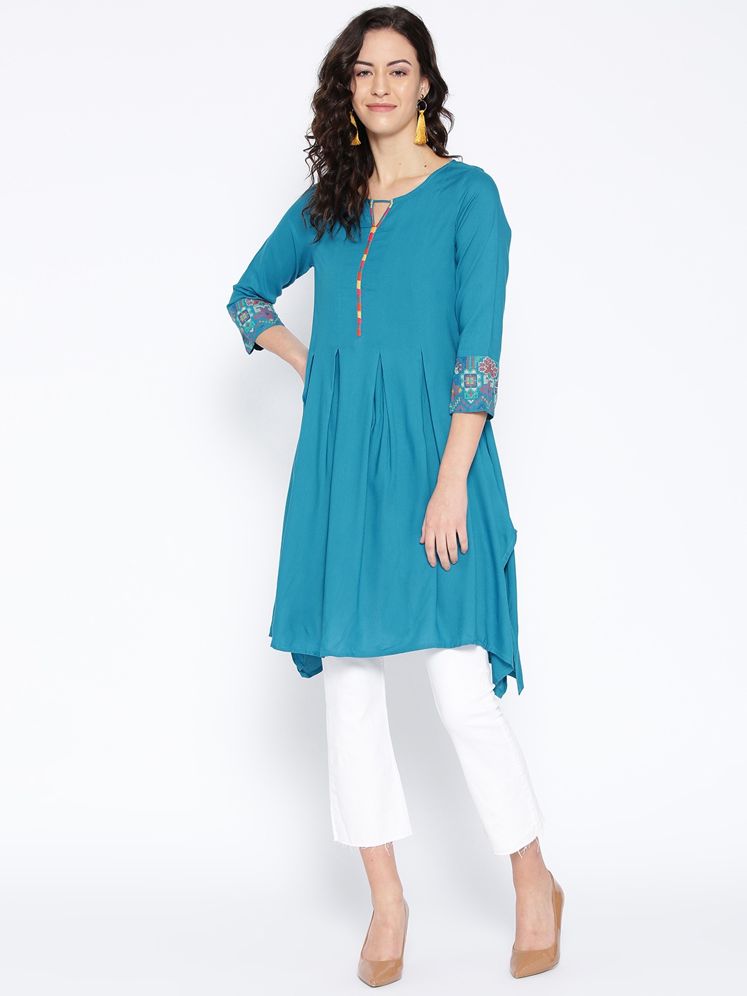 

Global Desi Blue Solid Tunic