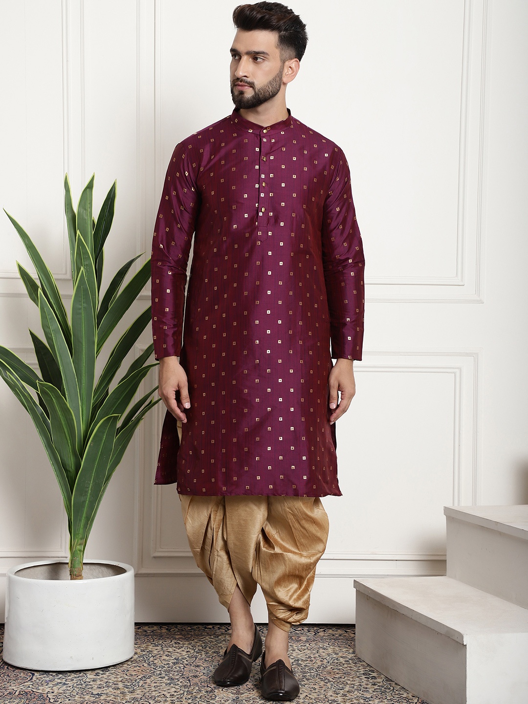 

SOJANYA Men Purple & Gold-Coloured Self Design Kurta with Dhoti Pants