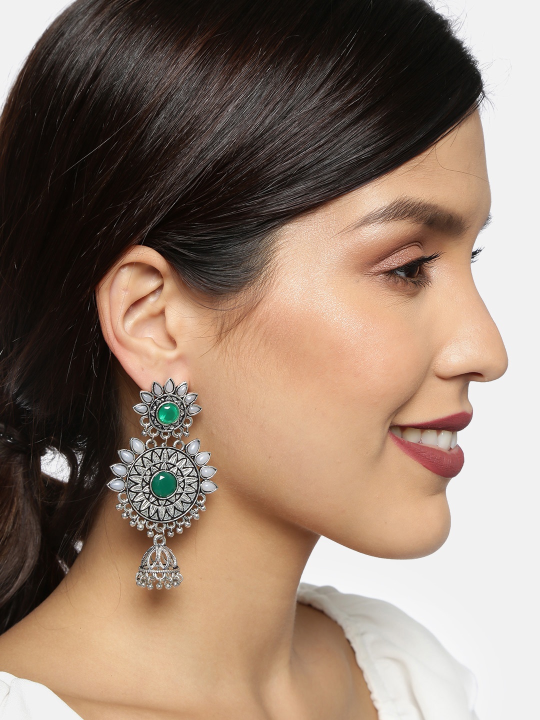 

Ayesha Ethnic Silver-toned Green Rhinestone Studded Jhumki Drop Earrings