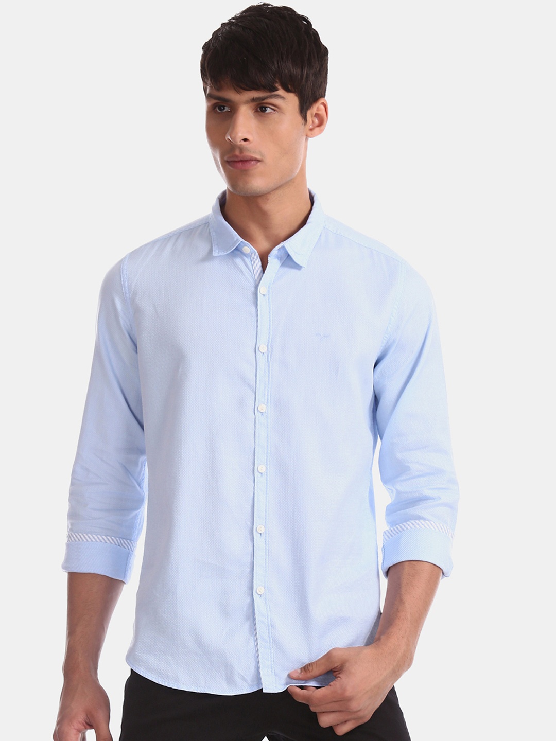 

Flying Machine Men Blue Regular Fit Solid Casual Shirt