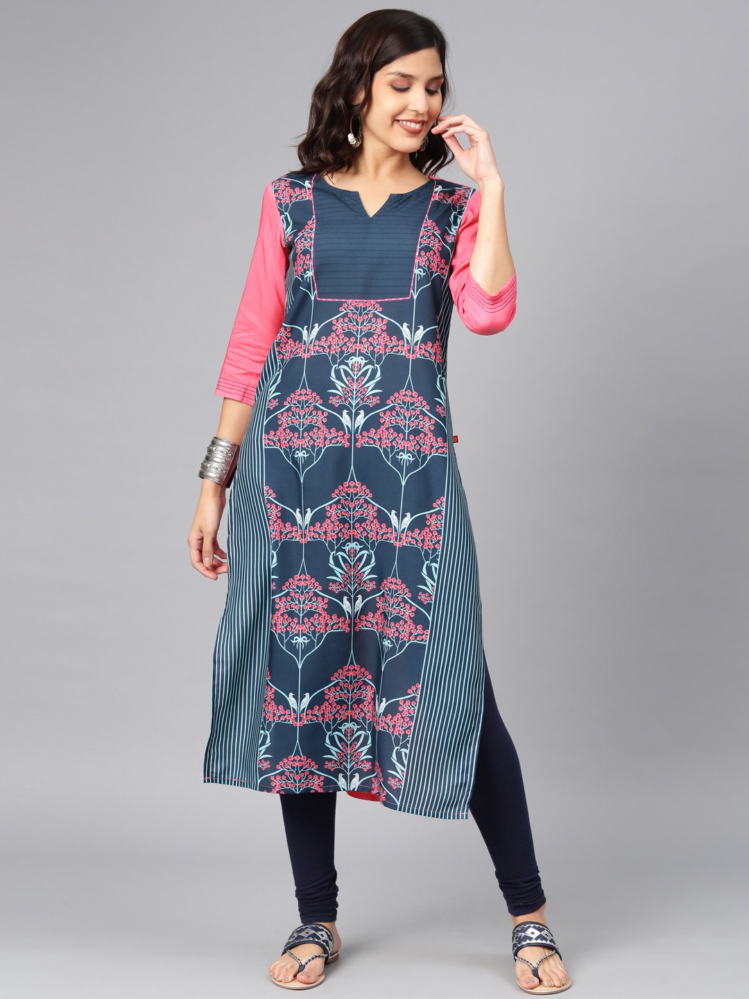 

Alena Women Navy Blue & Pink Floral Print Straight Kurta