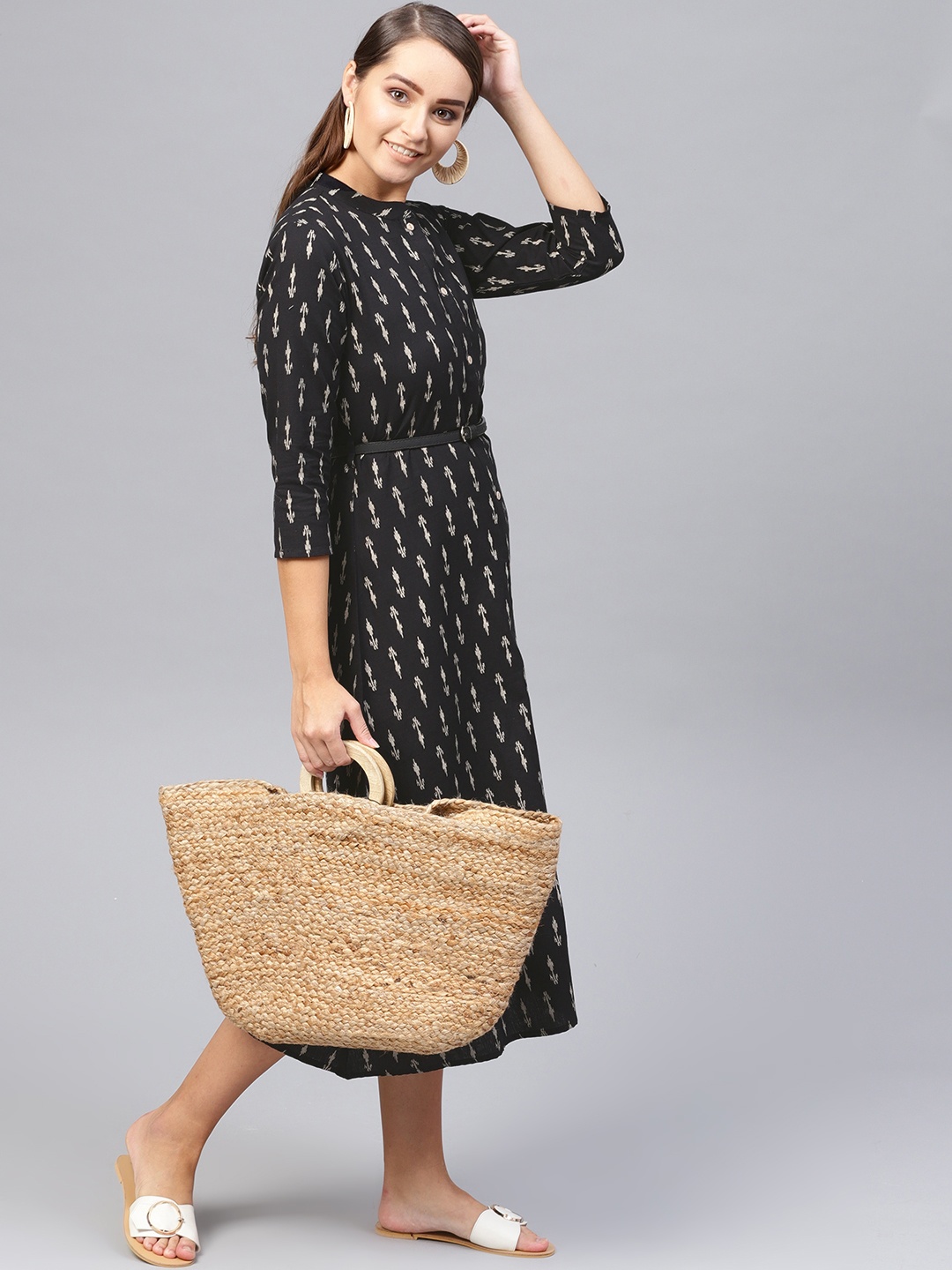 

Yufta Women Black & Beige Ikkat Print A-Line Dress