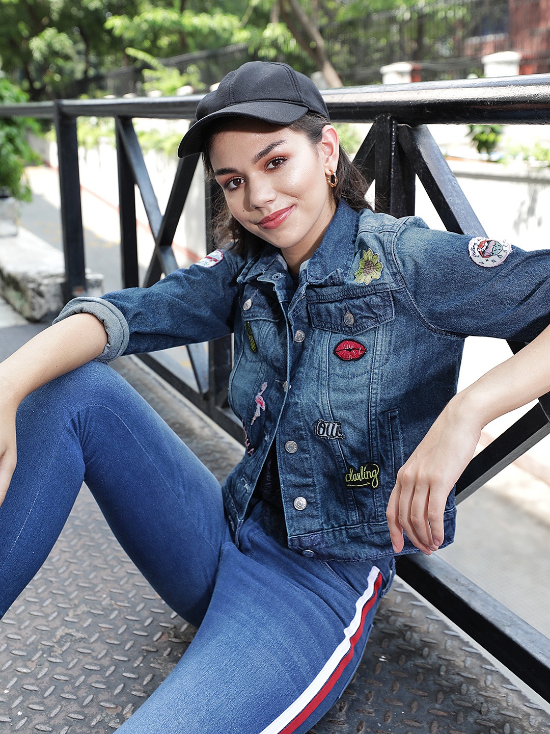 

Tokyo Talkies Women Blue Solid Jacket