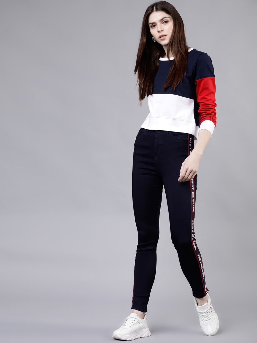 

Tokyo Talkies Women Navy Blue & Red Colourblocked Sweatshirt