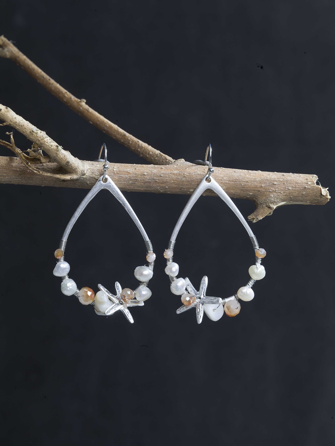 

PRITA BY PRIYAASI Silver-Toned & White Handmade Acrylic Glass Pearl Stone Drop Earrings
