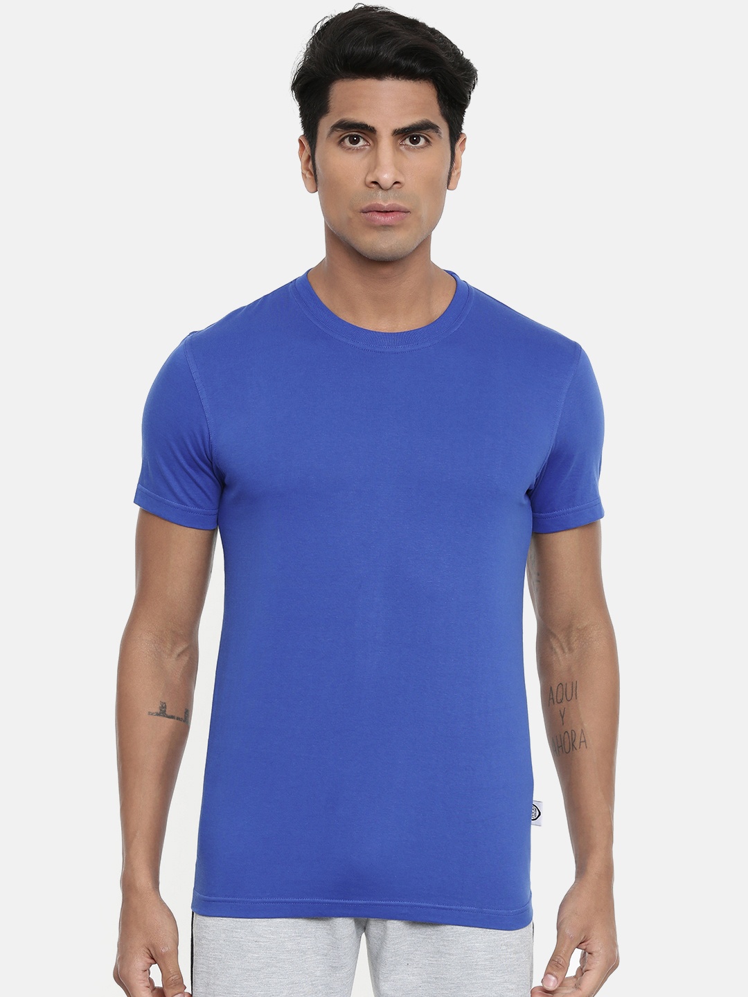 

zebu Men Blue Solid Round Neck Lounge T-shirt