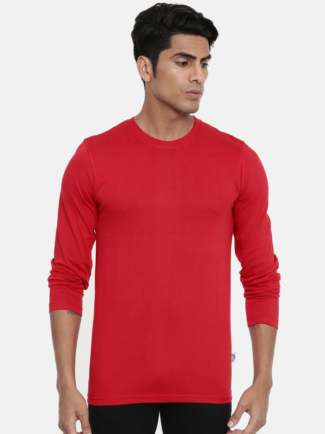 

zebu Men Red Solid Round Neck Lounge T-Shirt