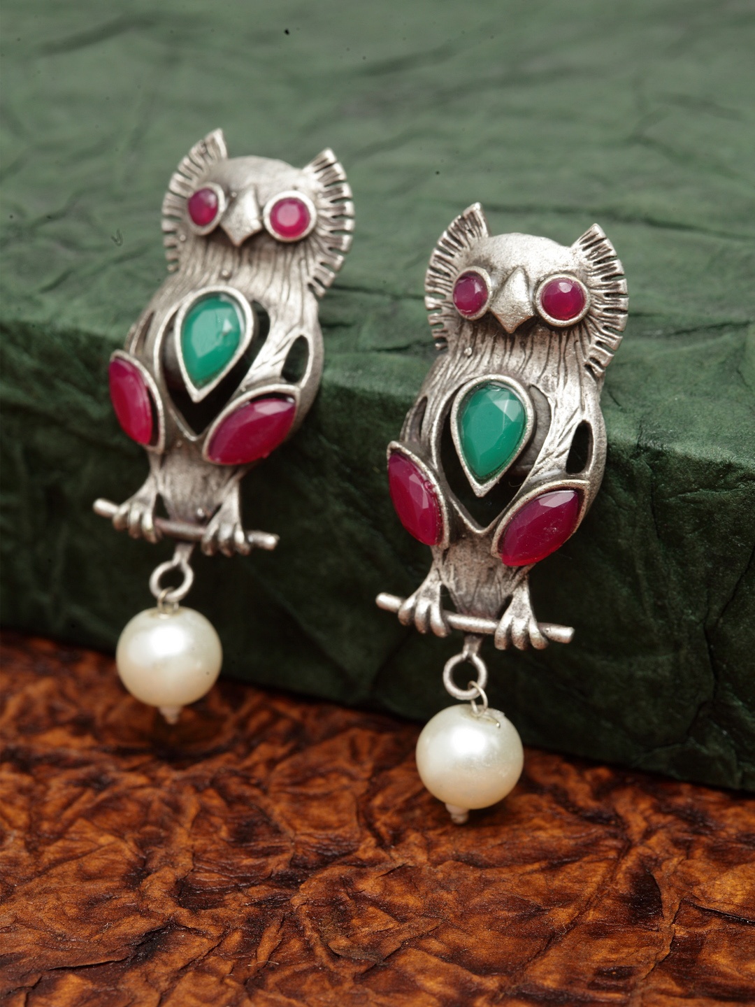 

PANASH Silver-Toned & Red Contemporary Drop Earrings