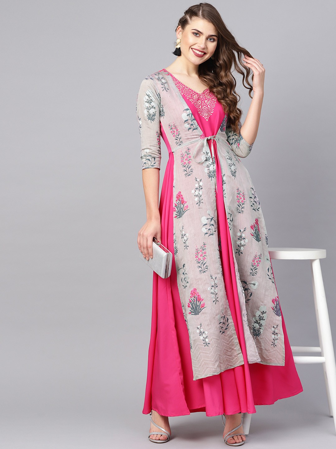 

Ahalyaa Women Grey & Pink Floral Print Layered Anarkali Kurta