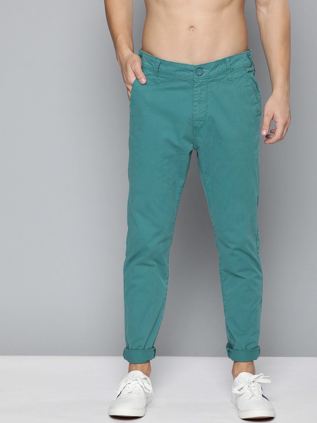 

HERE&NOW Men Teal Green Slim Fit Solid Chinos