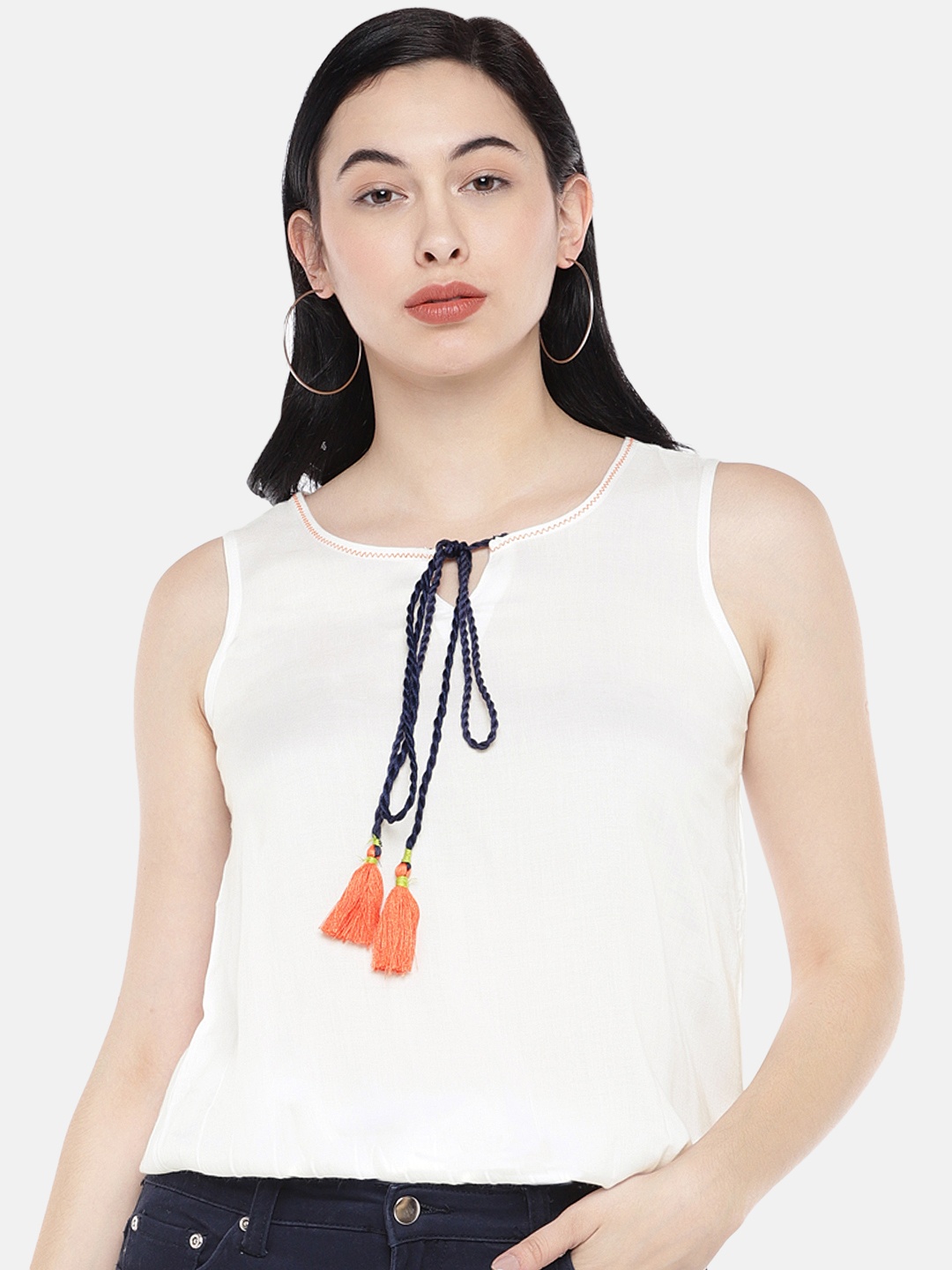

Globus Women White Solid Tank Top