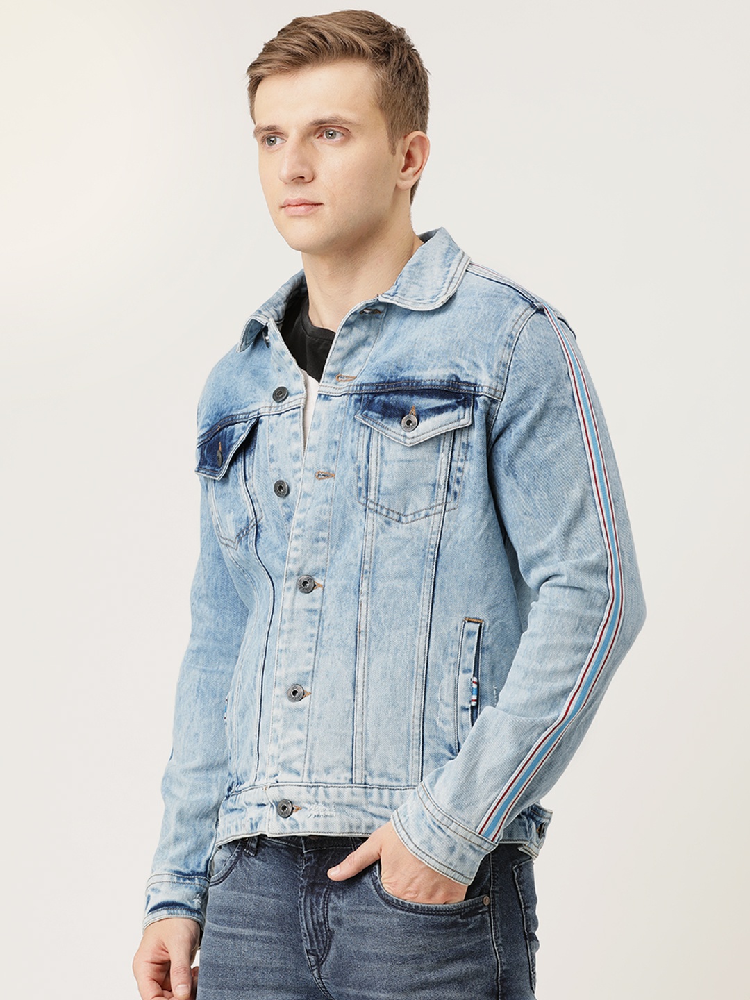 

Flying Machine Men Blue Washed Denim Jacket