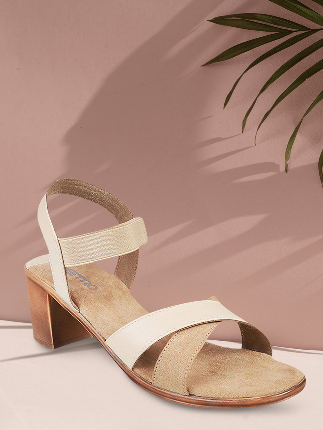 

Metro Women Beige Colourblocked Sandals