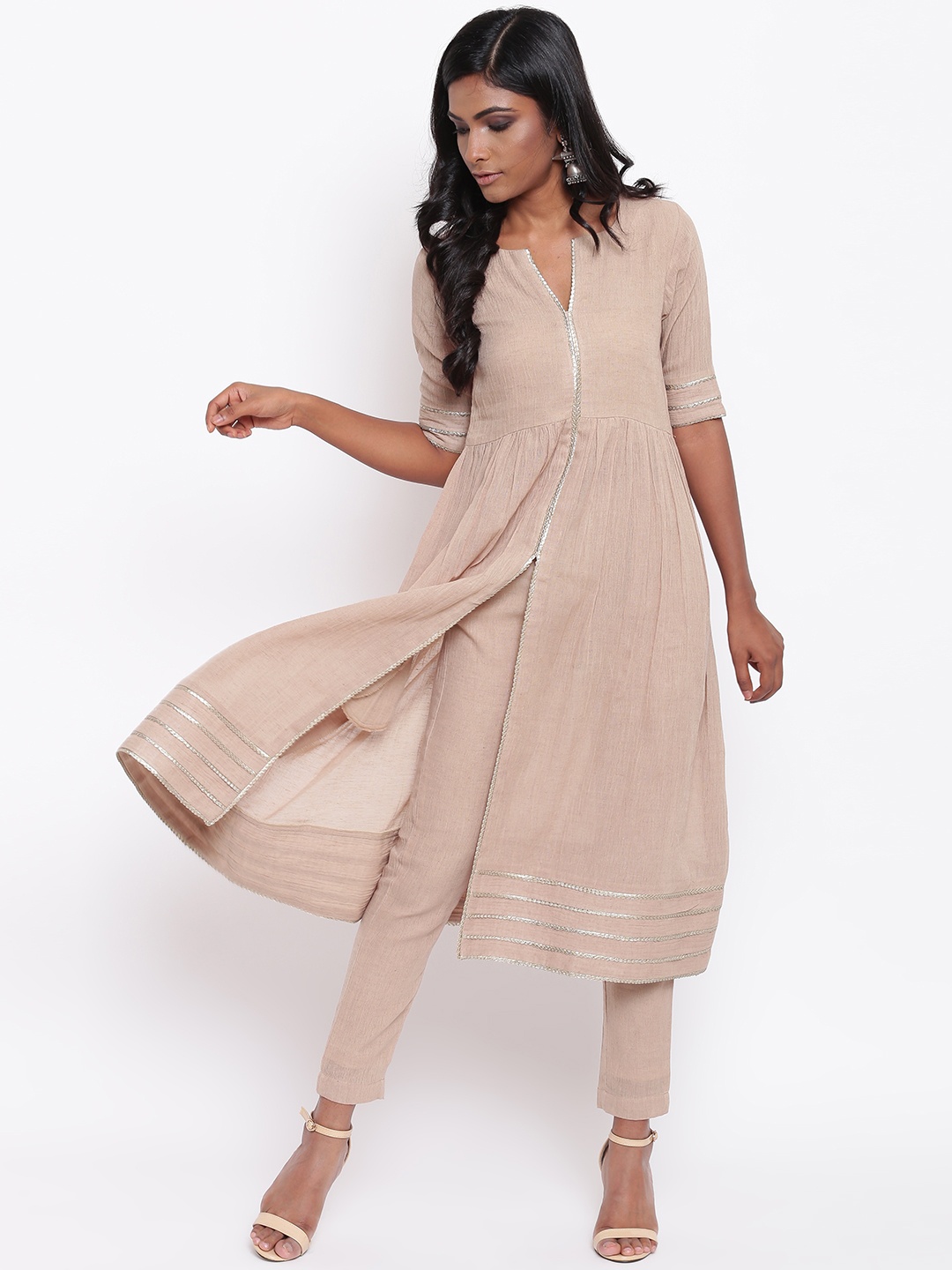 

trueBrowns Women Beige Striped Kurta with Trousers