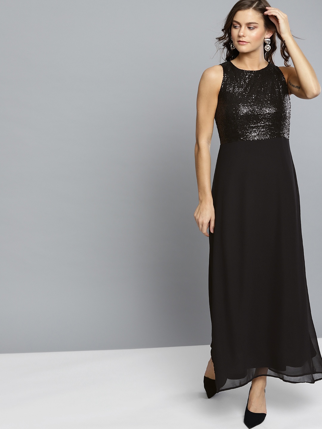 

Carlton London Women Black Solid Maxi Dress