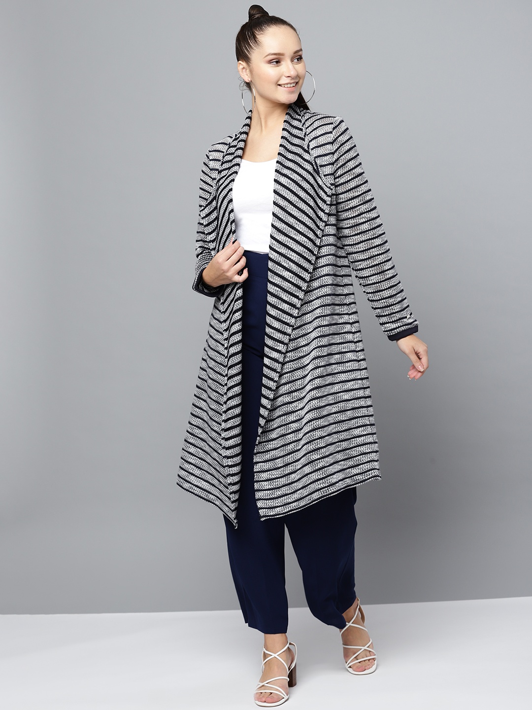 

Carlton London Women Navy Blue & Off-White Striped Open Front Longline Shrug
