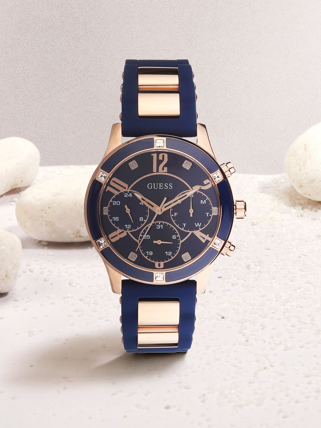 

GUESS Men Blue Analogue Watch W1234L4