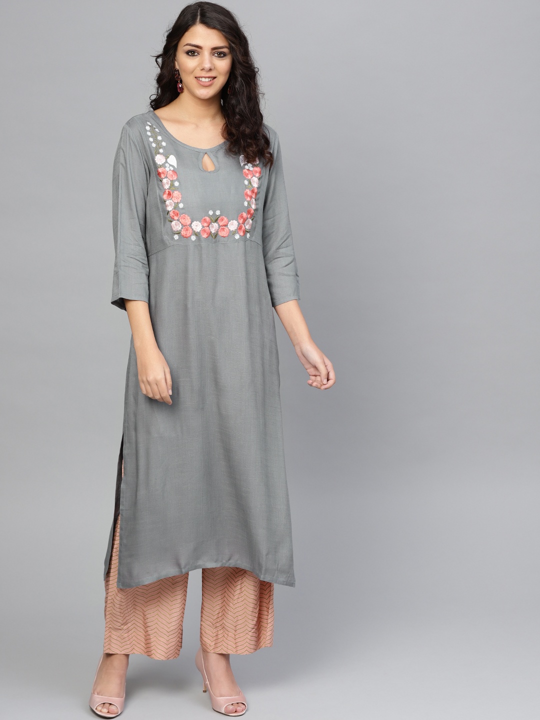 

Yuris Women Grey Embroidered Detail Straight Kurta