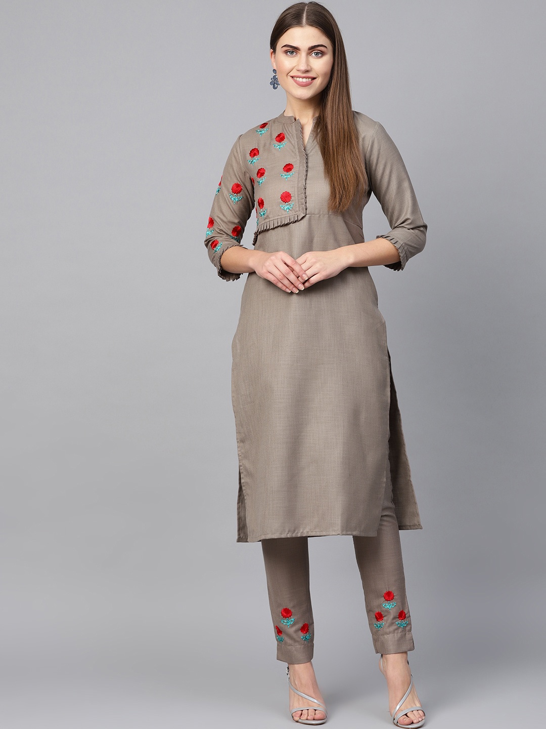 

Yuris Women Grey Yoke Design Kurta with Trousers