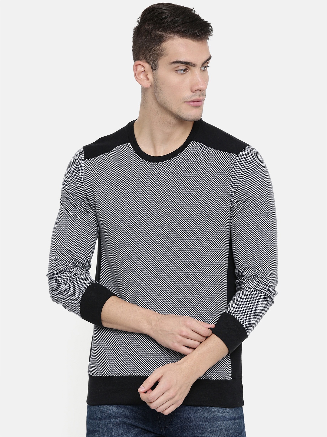 

ARISE Men Grey & Navy Blue Self-Checked Sweatshirt
