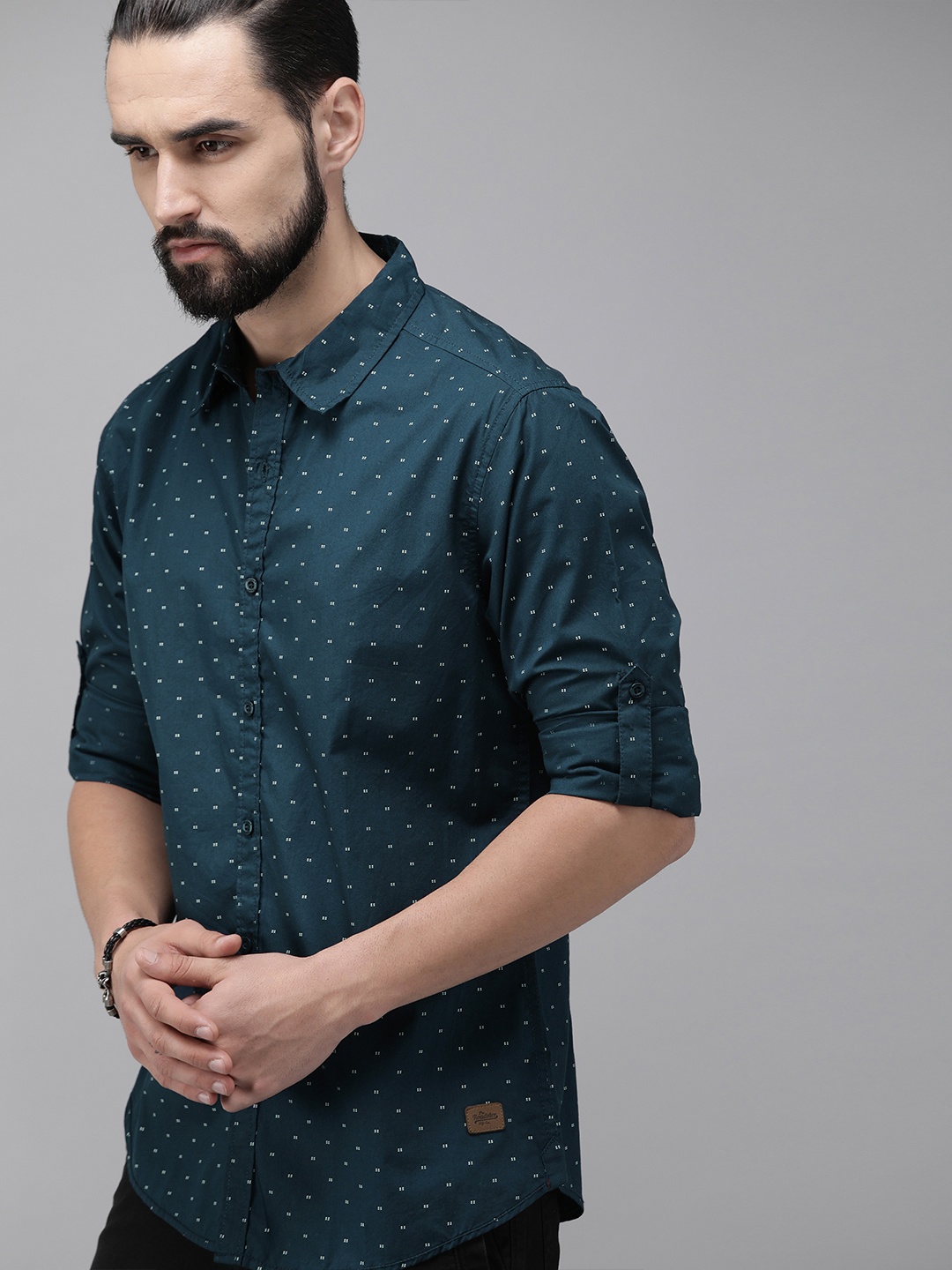 

The Roadster Lifestyle Co Men Teal Blue Regular Fit Printed Sustainable Casual Shirt