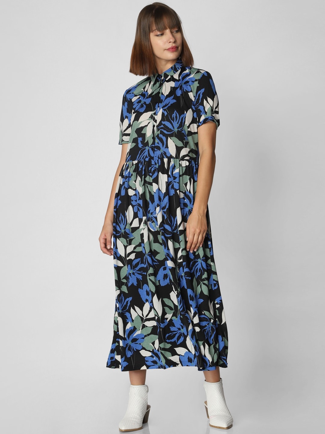

Vero Moda Black & Blue Leaf Print Shirt Maxi Dress