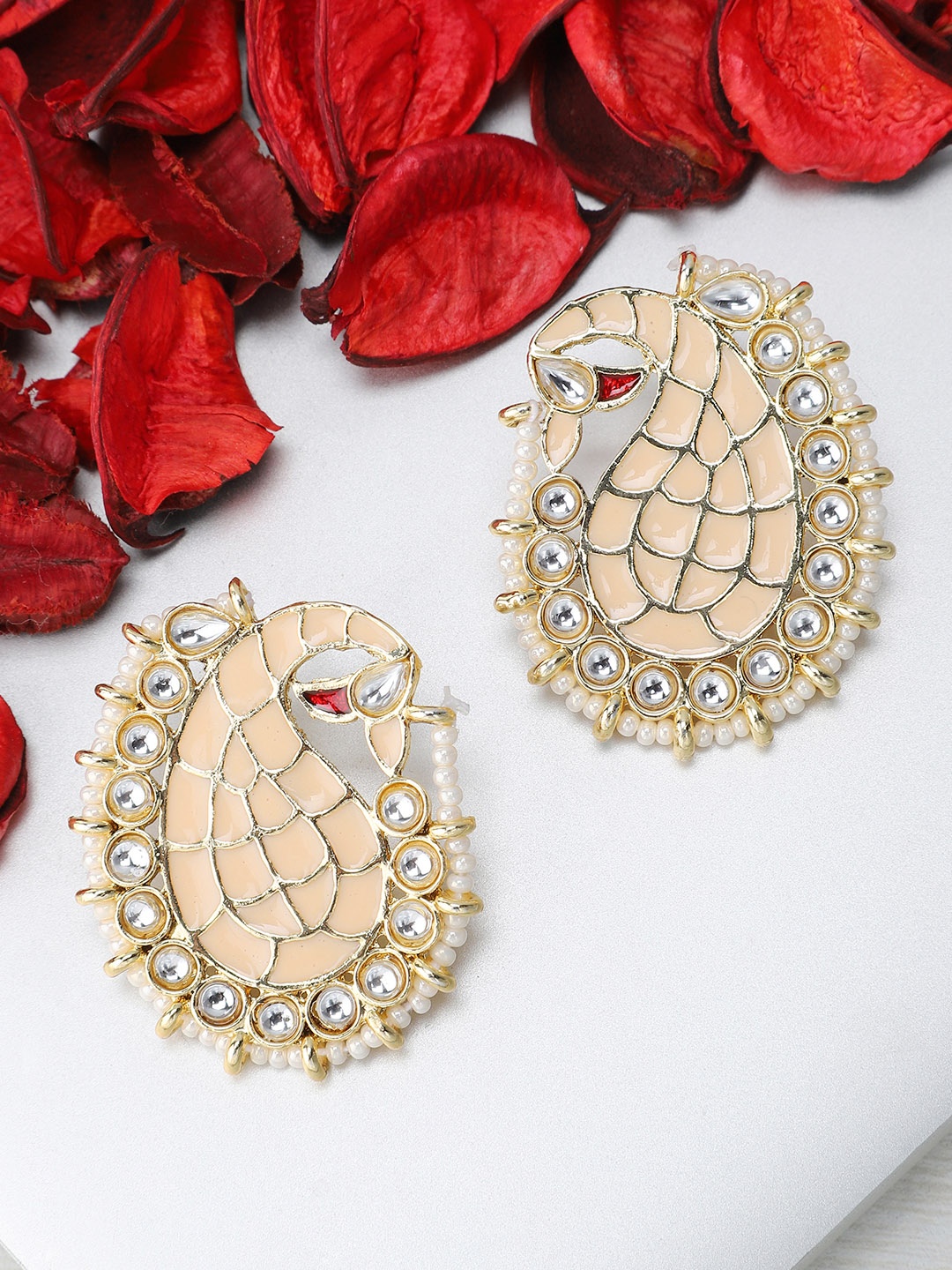 

Rubans Gold-Toned & Peach-Coloured Floral Studs