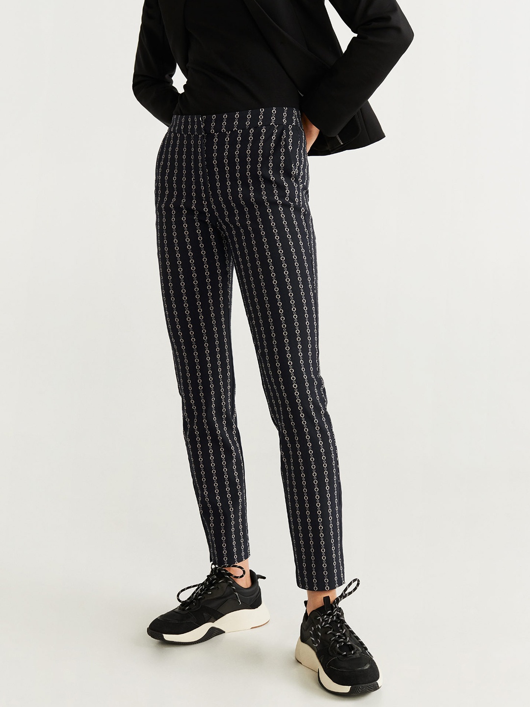 

MANGO Women Black & Beige Regular Fit Printed Regular Trousers