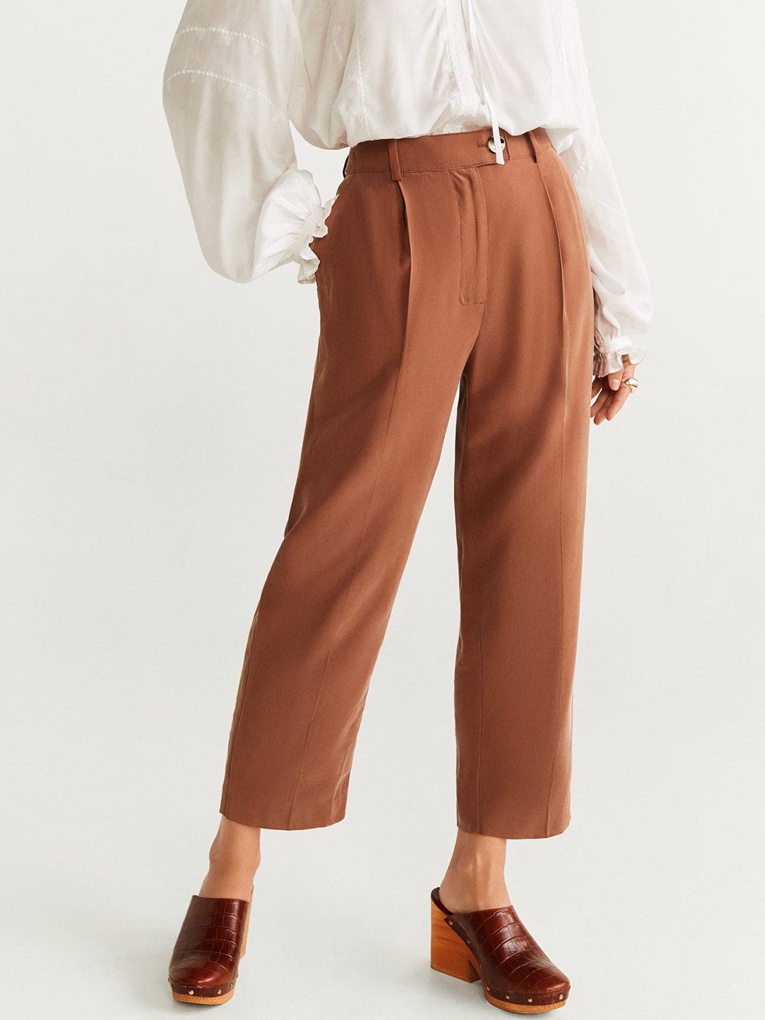 

MANGO Women Brown Solid Cropped Regular Trousers