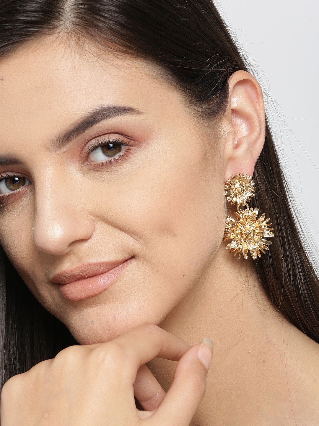 

Bellofox Gold-Toned Textured Floral Drop Earrings