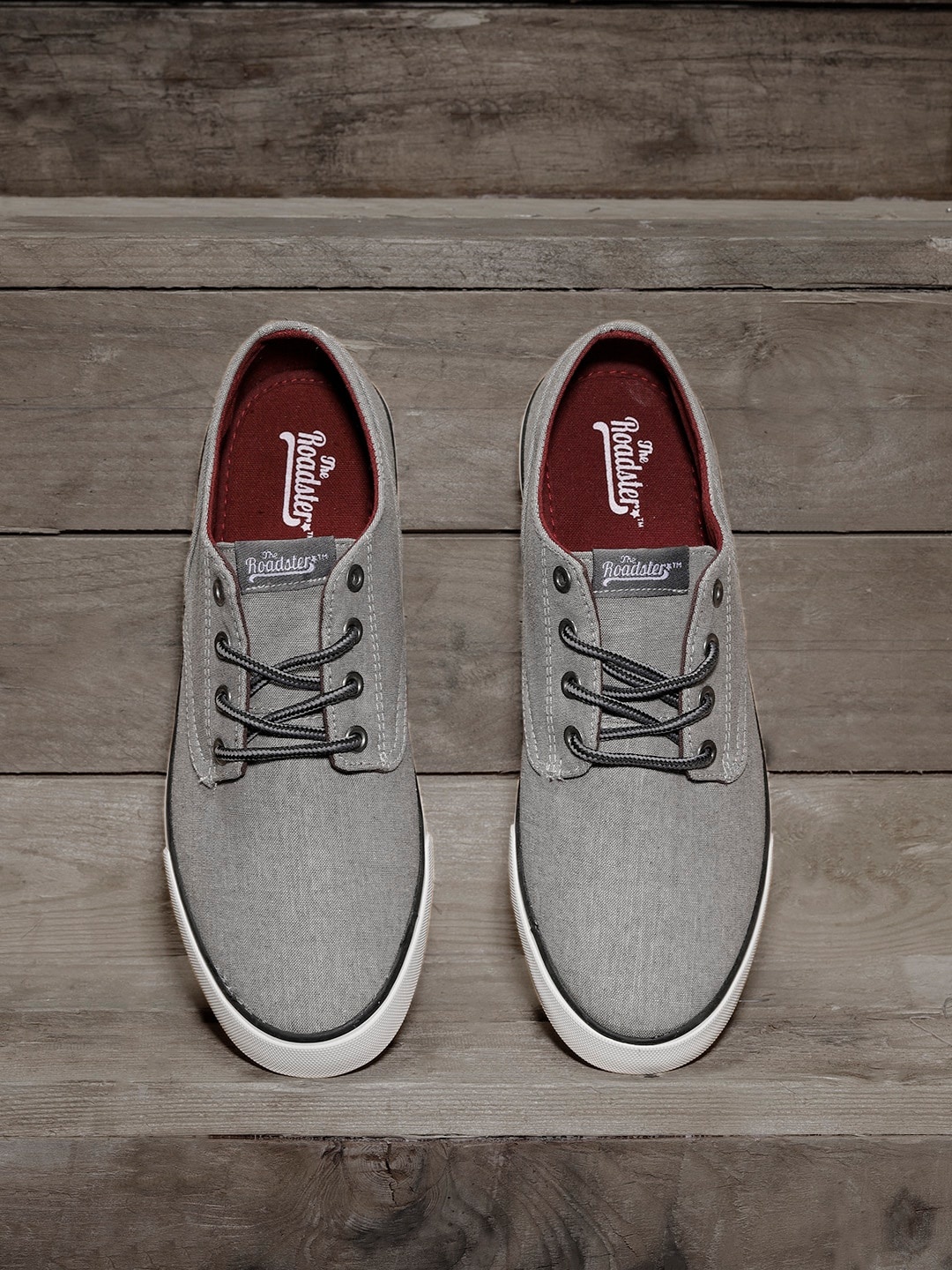 

The Roadster Lifestyle Co Men Grey Solid Lace-Up Sneakers