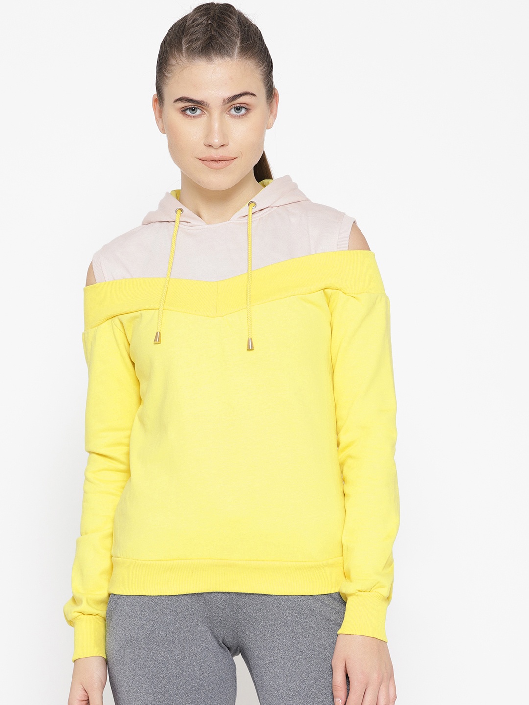 

Alsace Lorraine Paris Women Yellow & Peach-Coloured Solid Hooded Sweatshirt