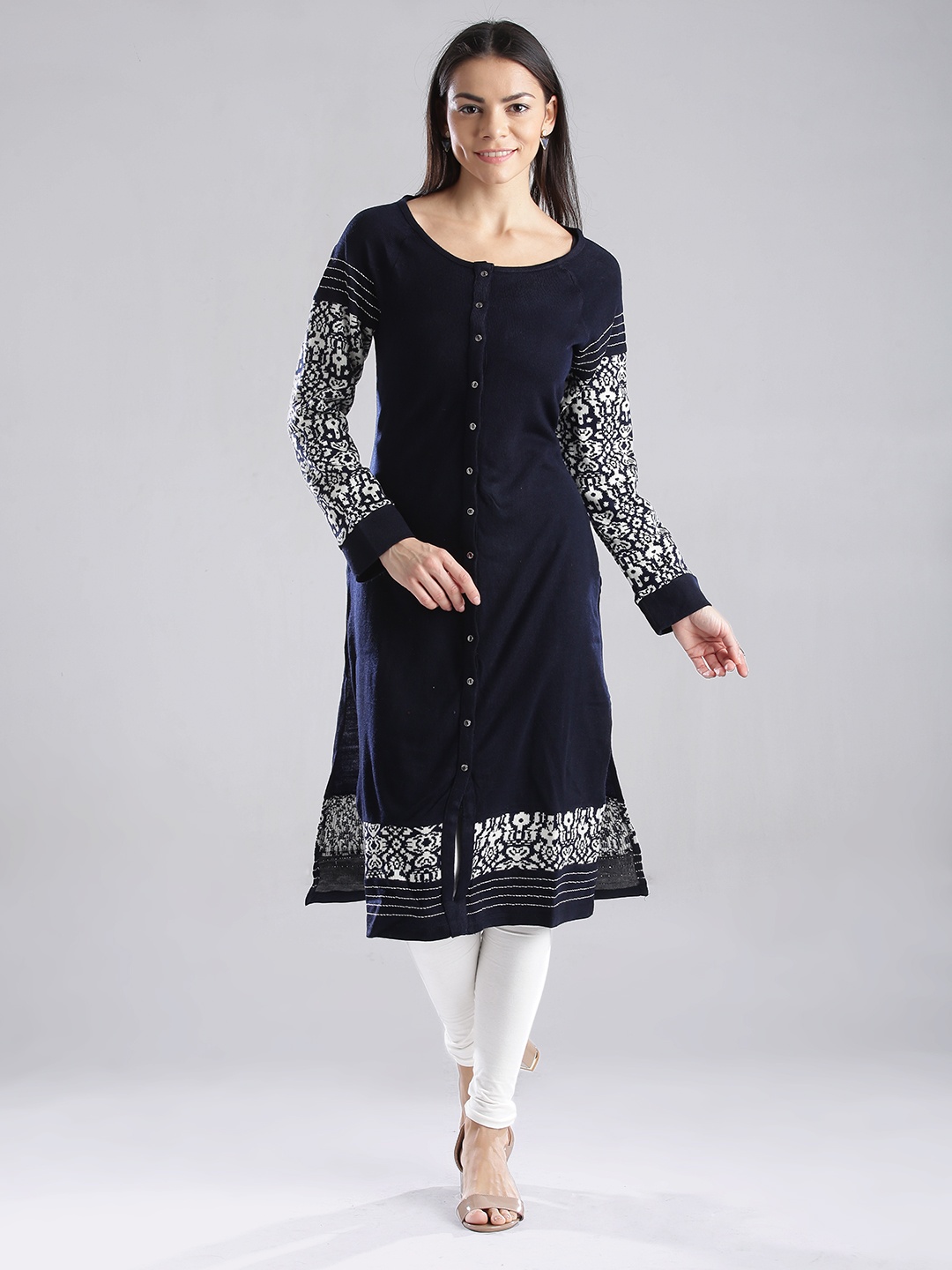 

W Navy & Off-White Winter Kurta, Navy blue